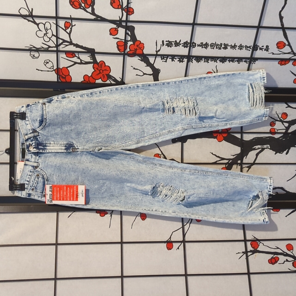 Girls Skater Jeans ( Borrowed from the boys) 👖